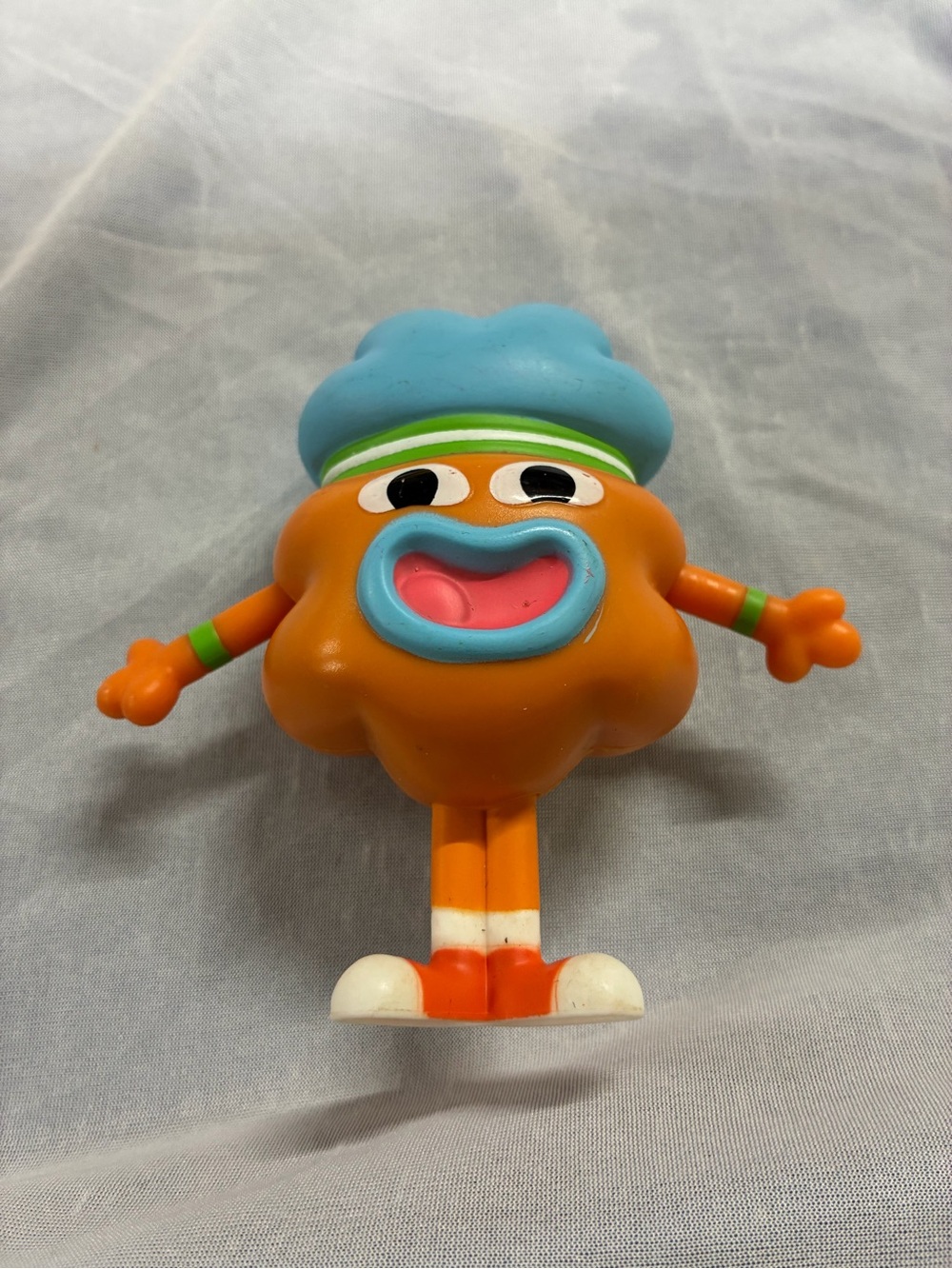 2018 MCDONALDS THE AMAZING WORLD OF GUMBALL TOBIAS TOY FIGURE
